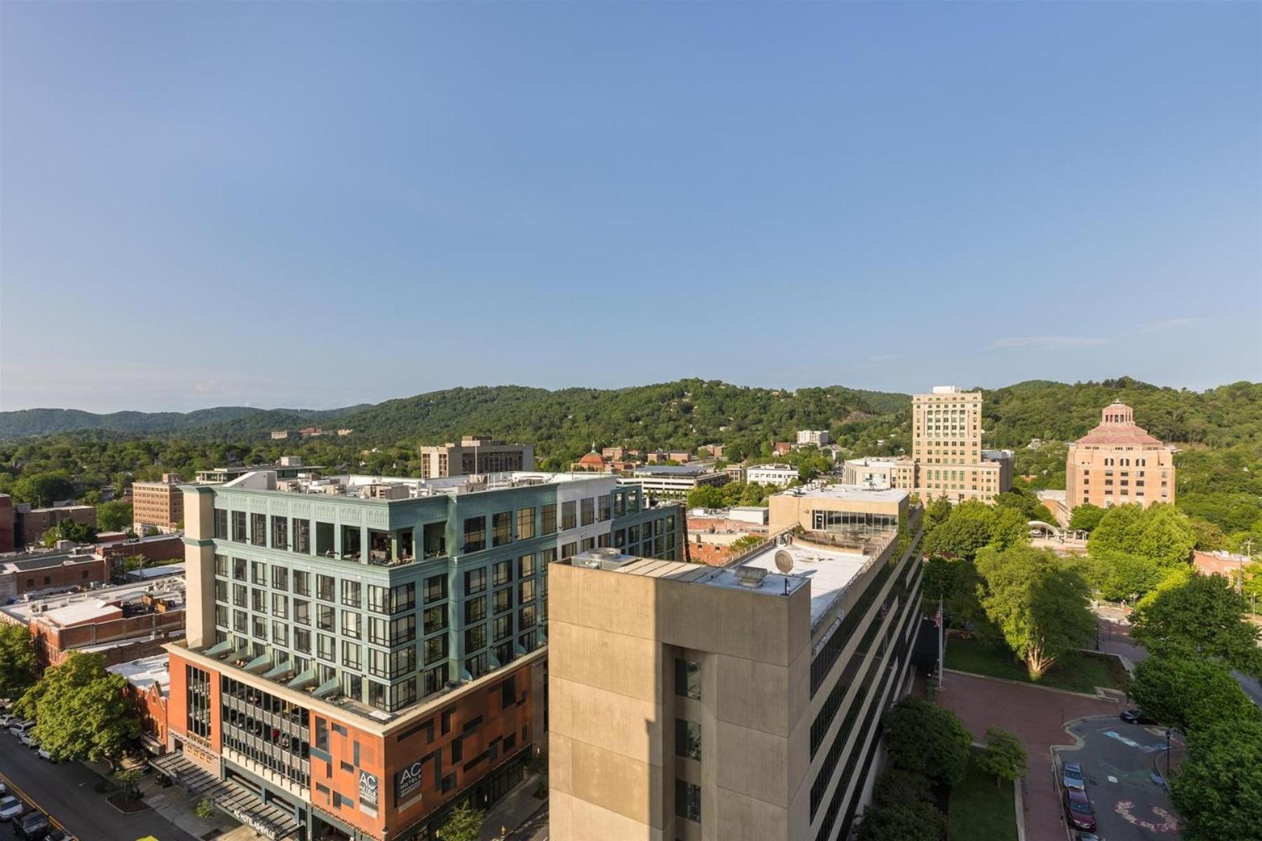 The Views Over Pack Square Park: Luxury Downtown Arras Condo Asheville Exterior photo
